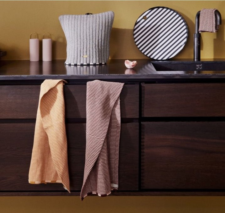 Stringa Tea Towel - CARAMEL/ROSE