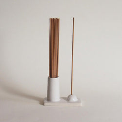 Hold and Release Incense Vessel